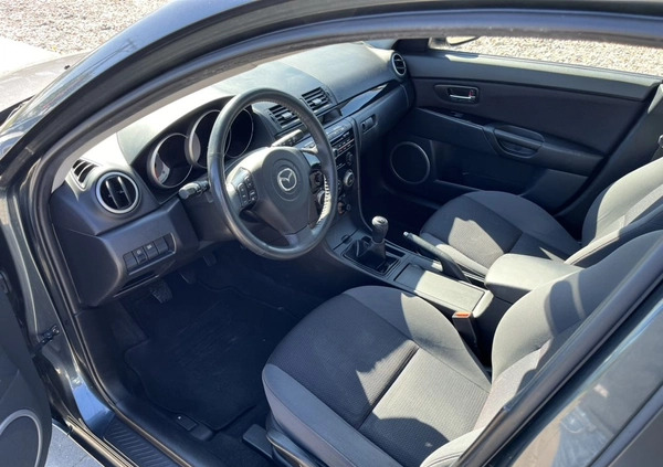 Mazda 3 cena 14300 przebieg: 230000, rok produkcji 2009 z Milanówek małe 596